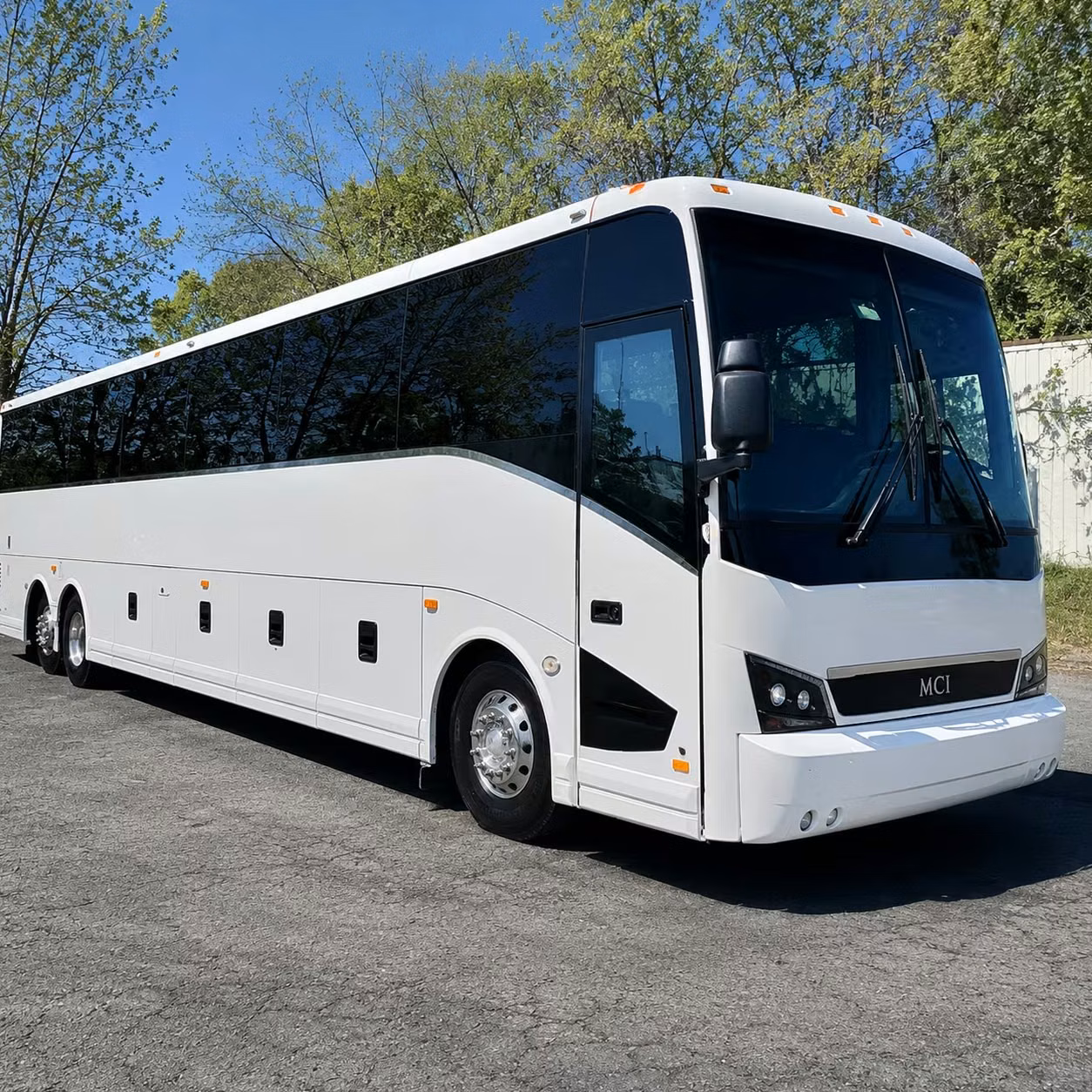 charter bus rentals from west covina for large concert groups headed to the rose bowl